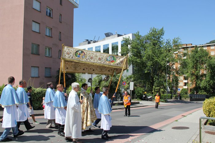CORPUS DOMINI 195